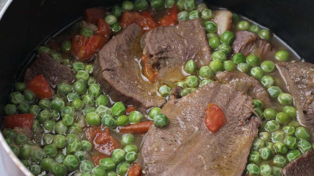 lelan'omby sy petis pois, Beef tongue and green peas recipe