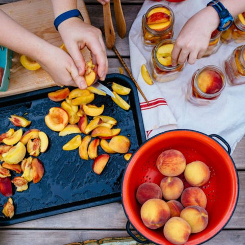 image of making jams with apricots