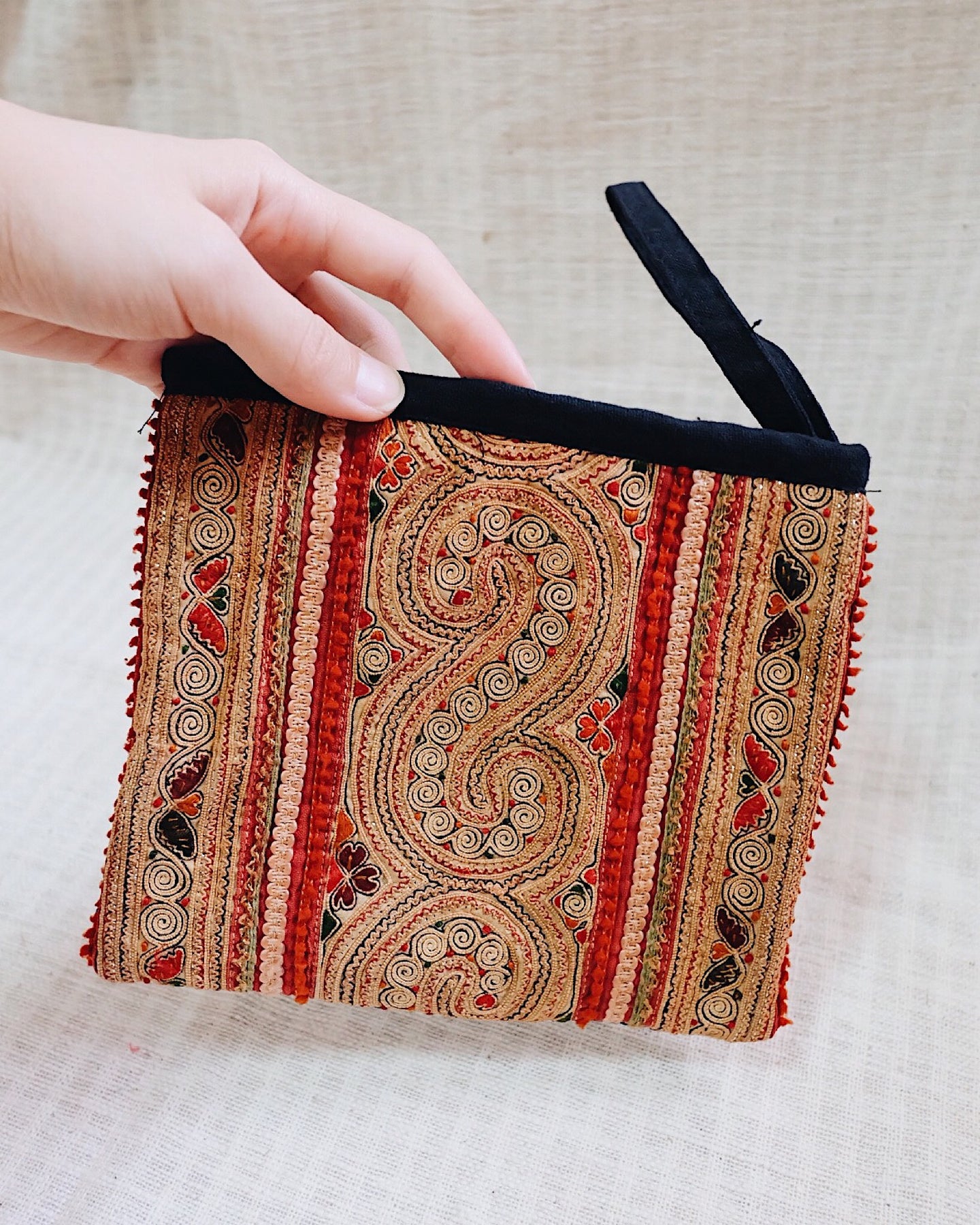 Vintage Hill Tribe Pouch | Olive & Iris