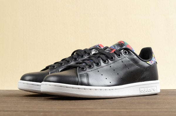 stan smith core black