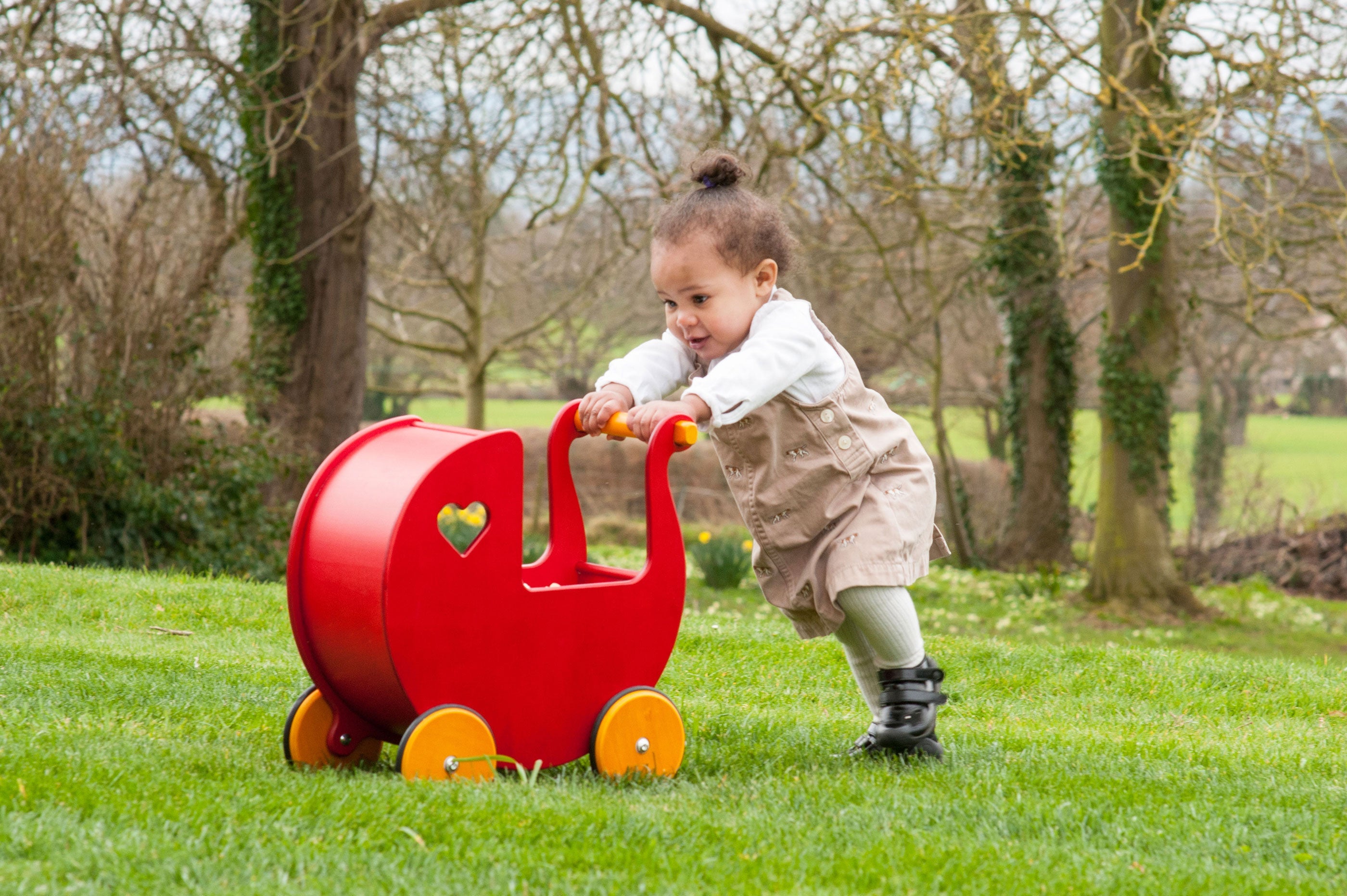 moover doll pram red 5 c8d88146 0fbe 4901 8e14 f92551fc3246