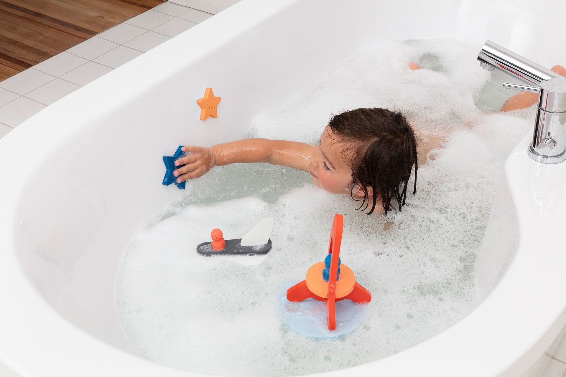 quut quutopia bath puzzle to the moon and back 5 2e627240 e714 48f4 9467 9ae1faabab63