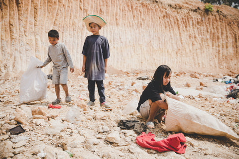 Children in landfill