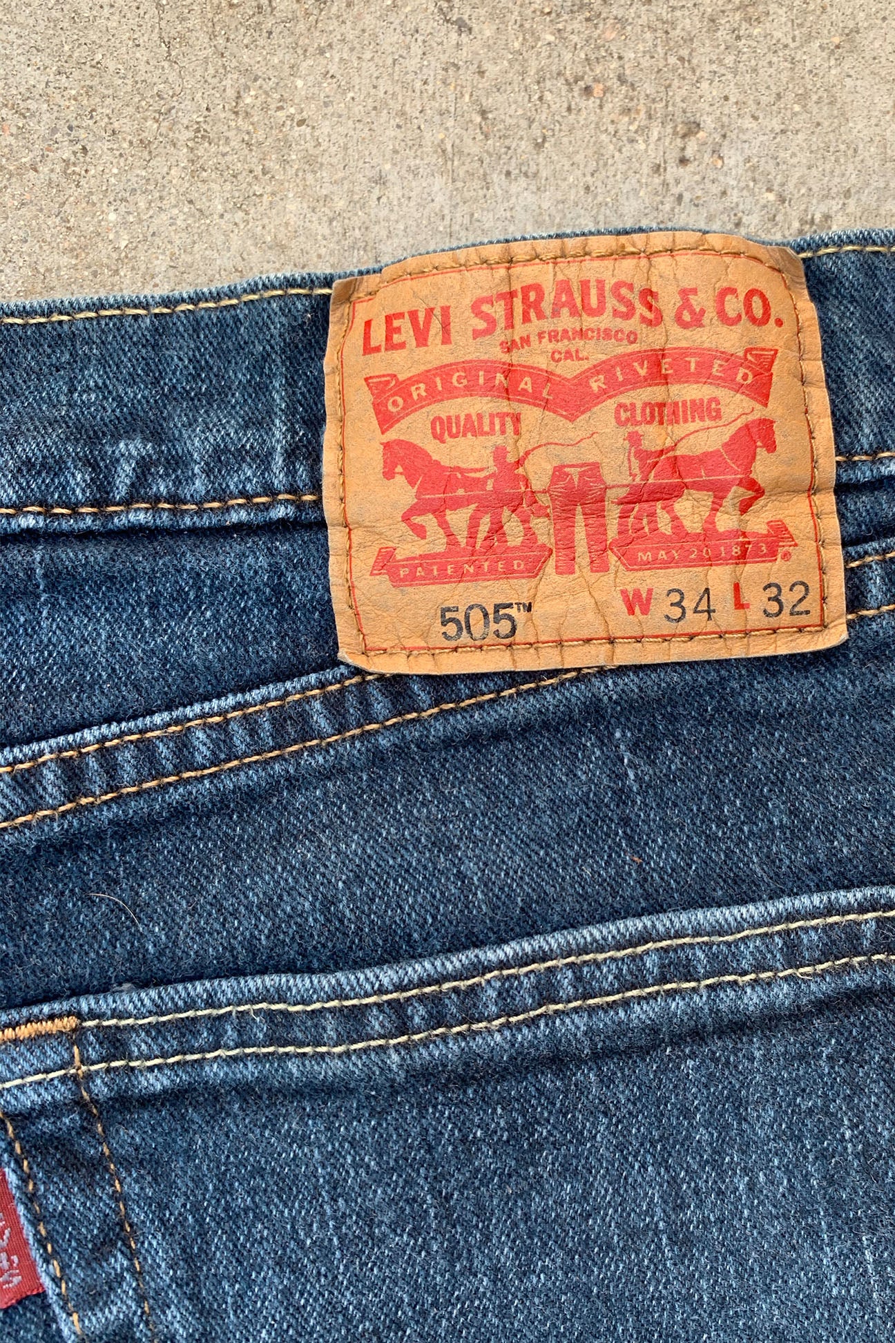 levis size 34