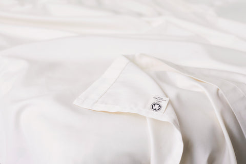 GOTS certified organic cotton bedsheets in beige by Knotte