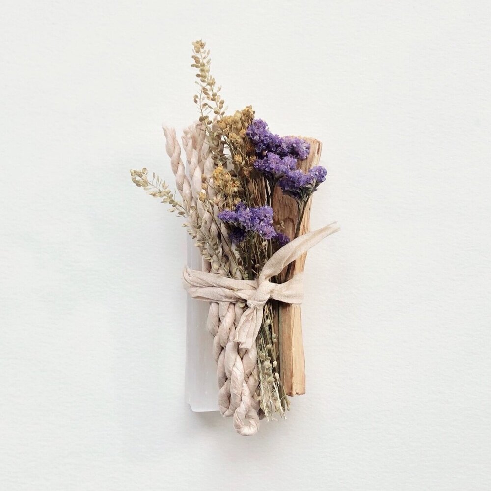 Palo Santo, Selenite, Incense & Dried Flower Bundle - Orelia London
