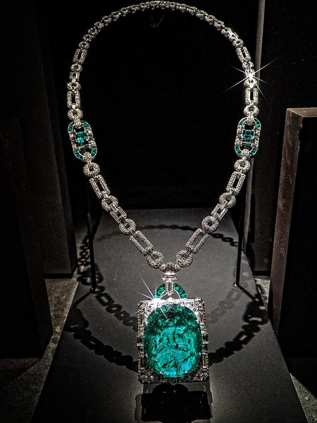 Mackay Emerald and Diamond Necklace designed in the art deco style by Cartier 168 carats 1931 CE