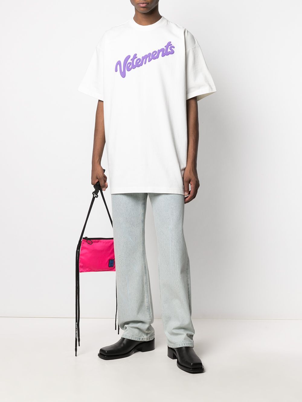 VETEMENTS Sweet Logo T-Shirt White | MAISONDEFASHION.COM