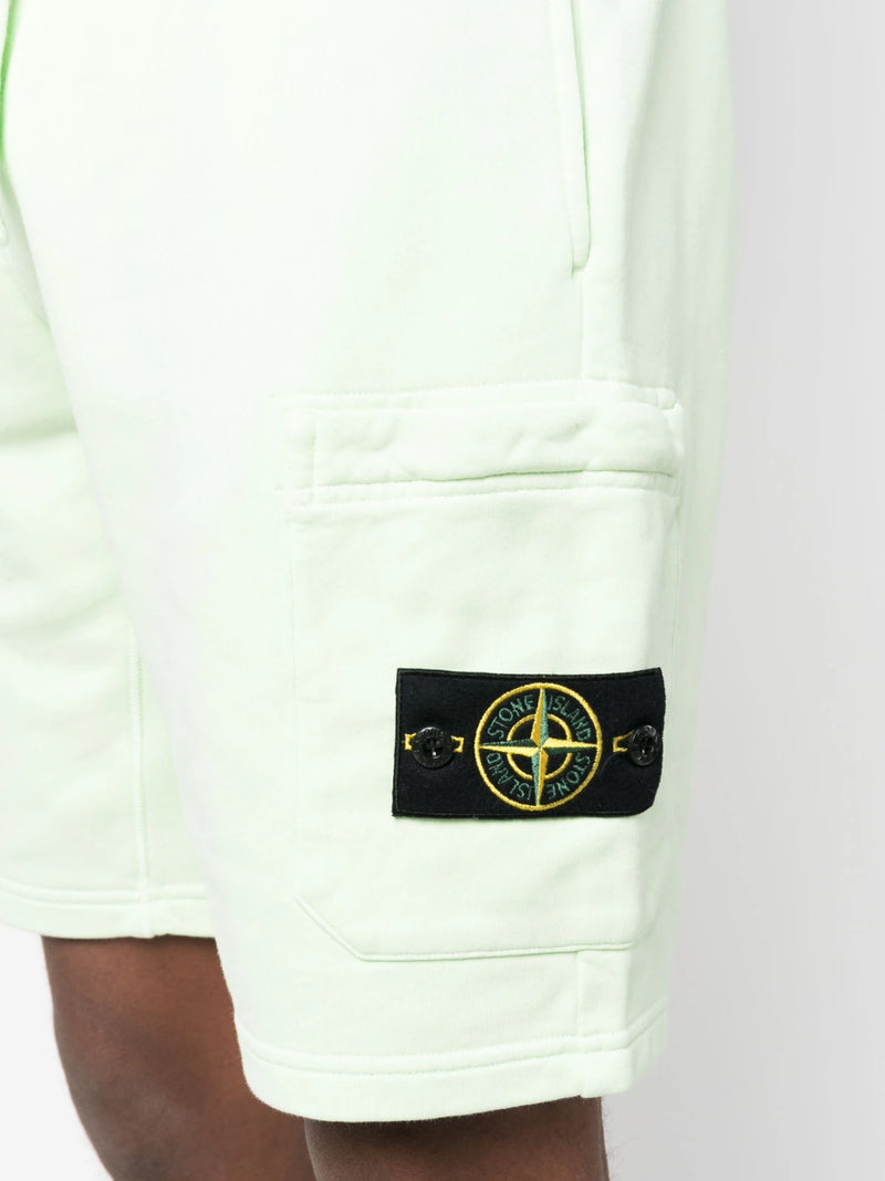 STONE ISLAND Logo Patch Fleece Shorts Green | MAISONDEFASHION.COM