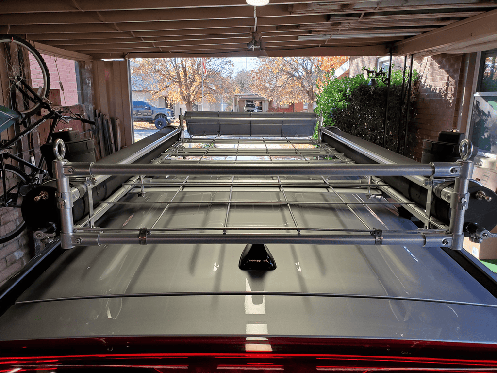 Vehicle Roof Rack Mounted With Simple Hardware