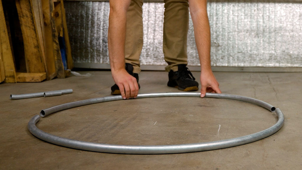 a builder laying out to bend circle segments