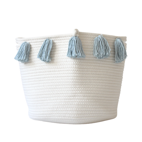 Sky Blue Daisy Knit – Bronzed Basket