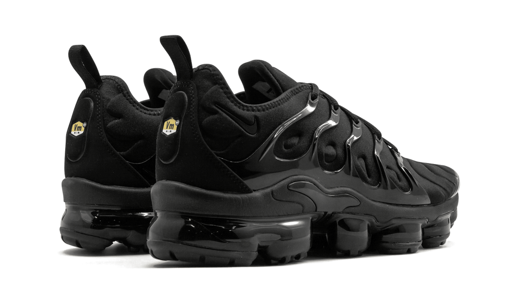 vapormax plus black size 6.5