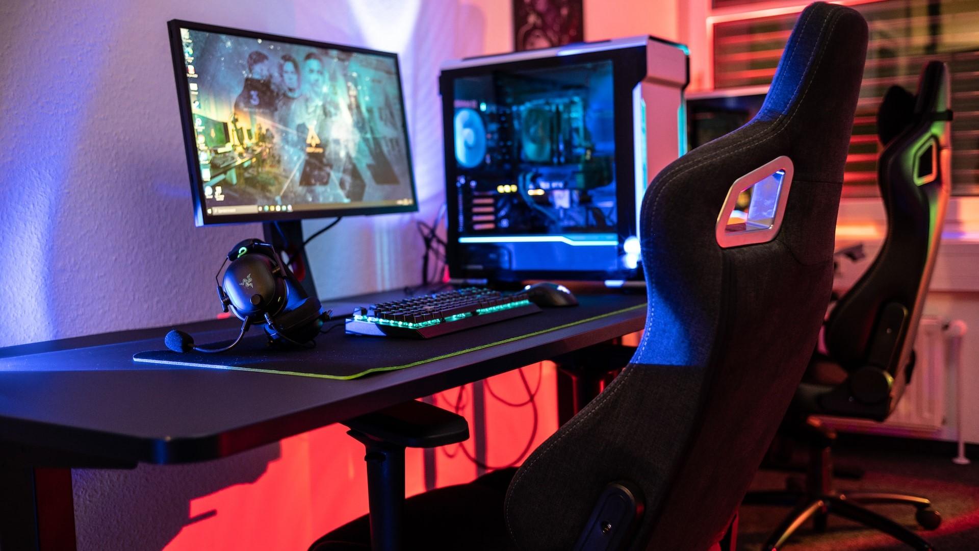 Personalize your Gaming Hub with 9 Gaming Desk Decorations