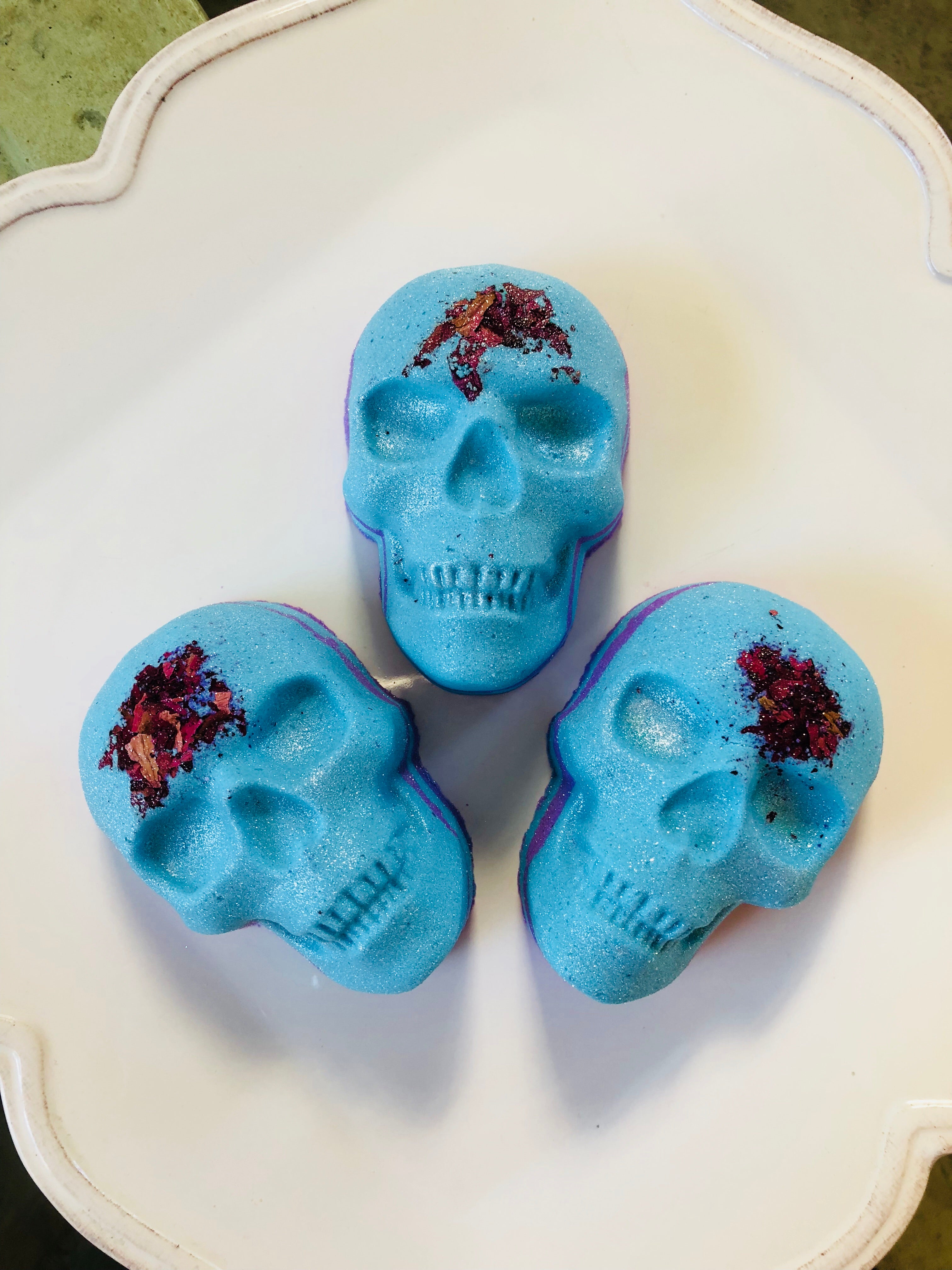 skull bath bomb