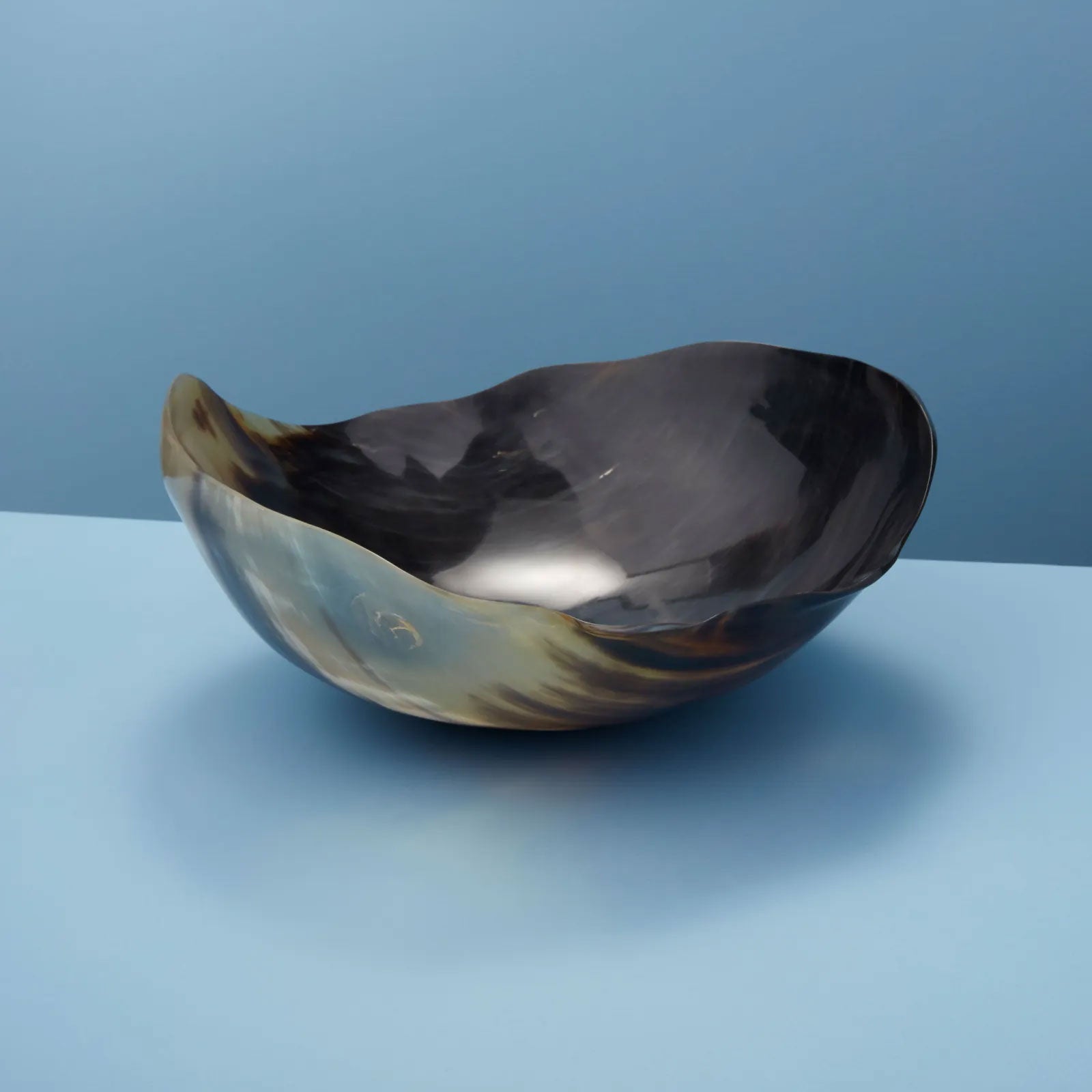 Horn Wavy Bowl