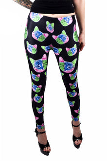 https://cdn.shopify.com/s/files/1/2711/5848/products/ElectricCatLeggings_1_220x.jpg?v=1614475552