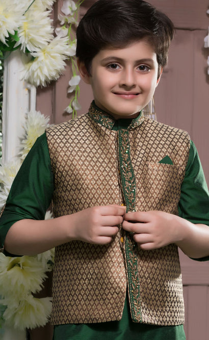 mehndi dress for baby boy