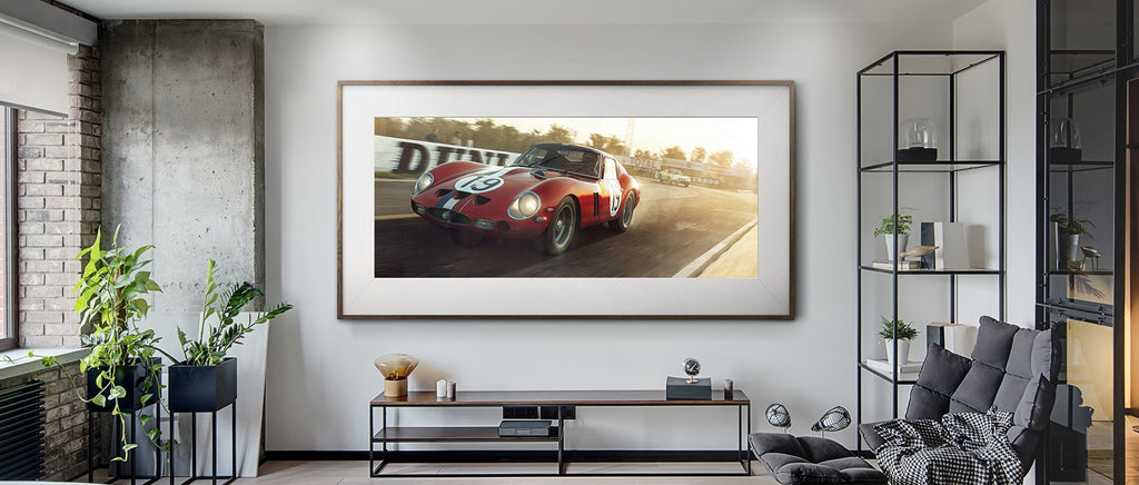 Fine art affiche Ferrari 250 GTO encadré disposé dans un salon