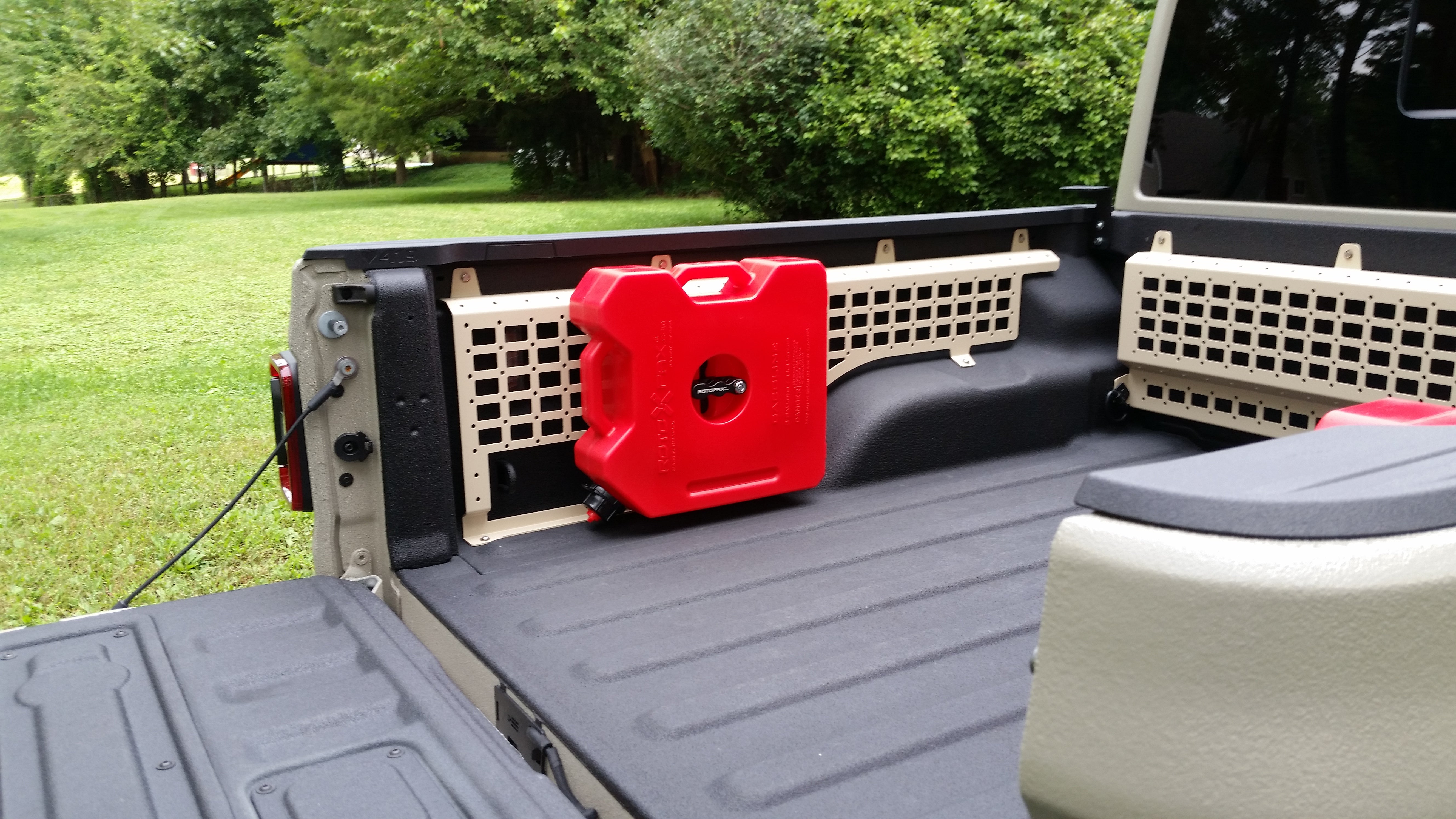 Jeep Gladiator Bed Molle Panels