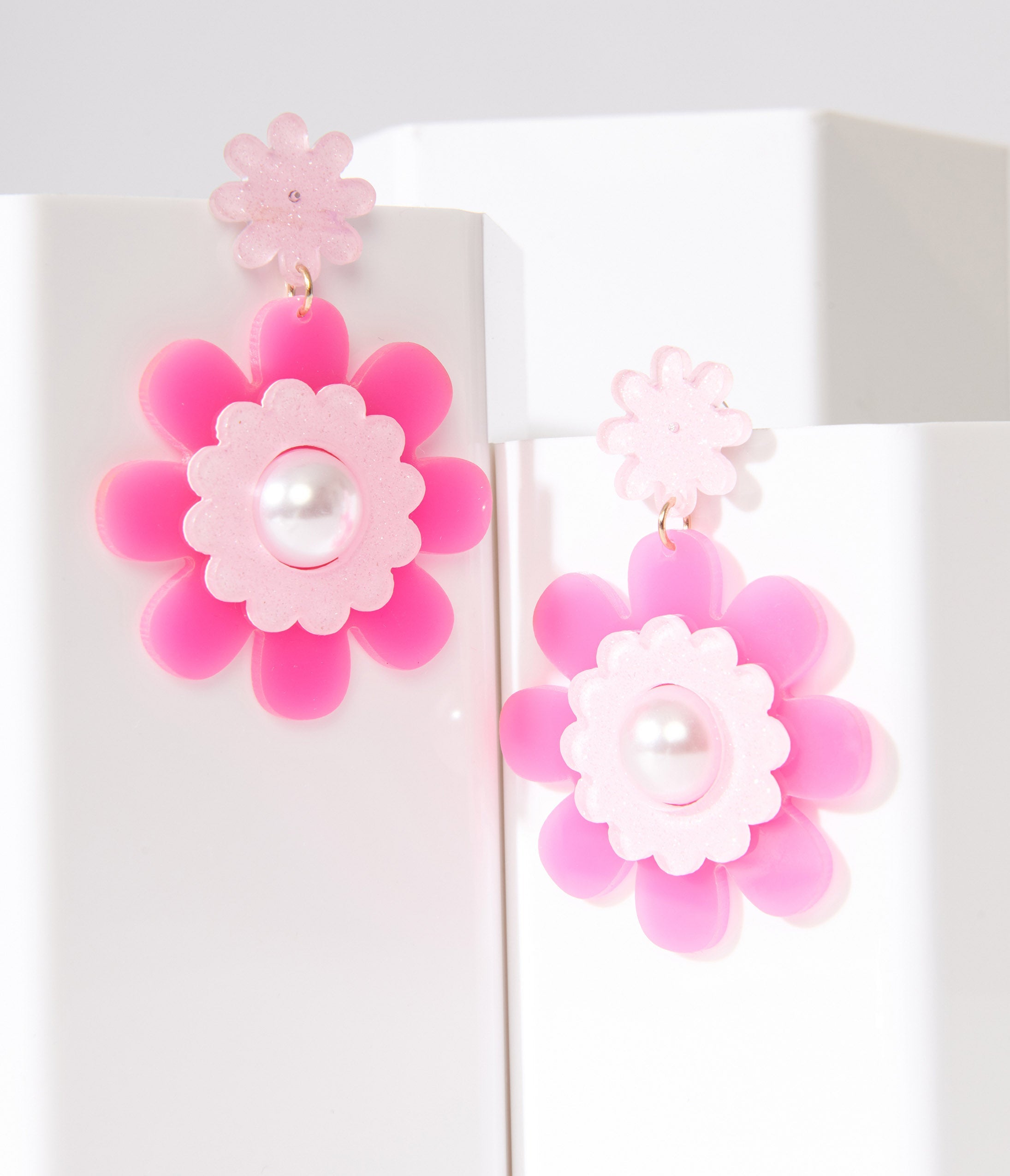 

1960S Pink Flower Acrylic Drop Earrings
