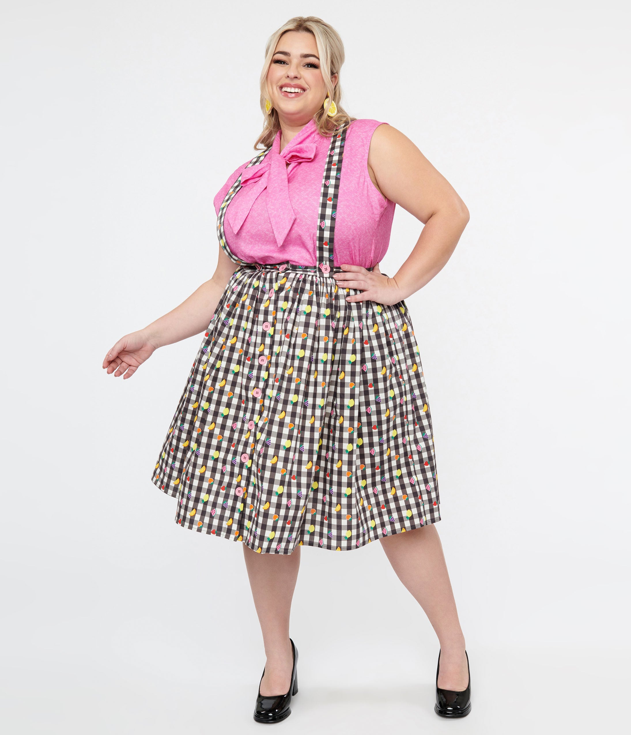 

Hell Bunny Plus Size 1950S Black & White Gingham & Fruit Cotton Pinafore Swing Skirt