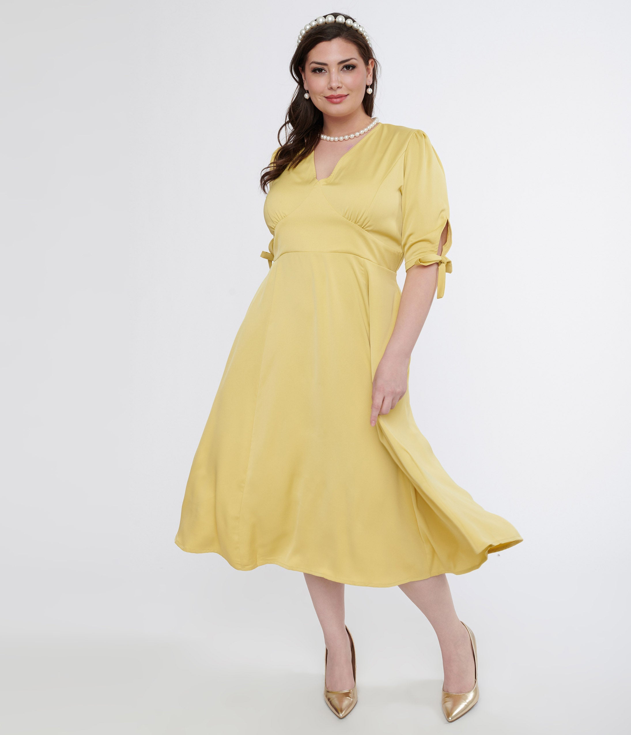 

Plus Size 1940S Yellow Bella Swing Dress