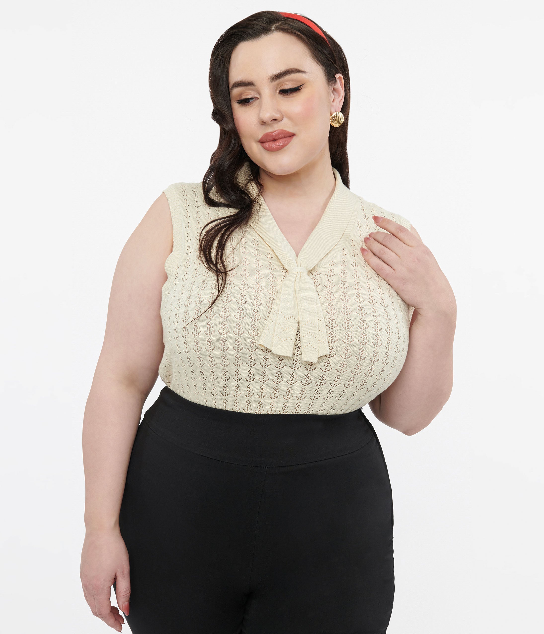 

Plus Size 1950S Ivory Anchor Neck Tie Top