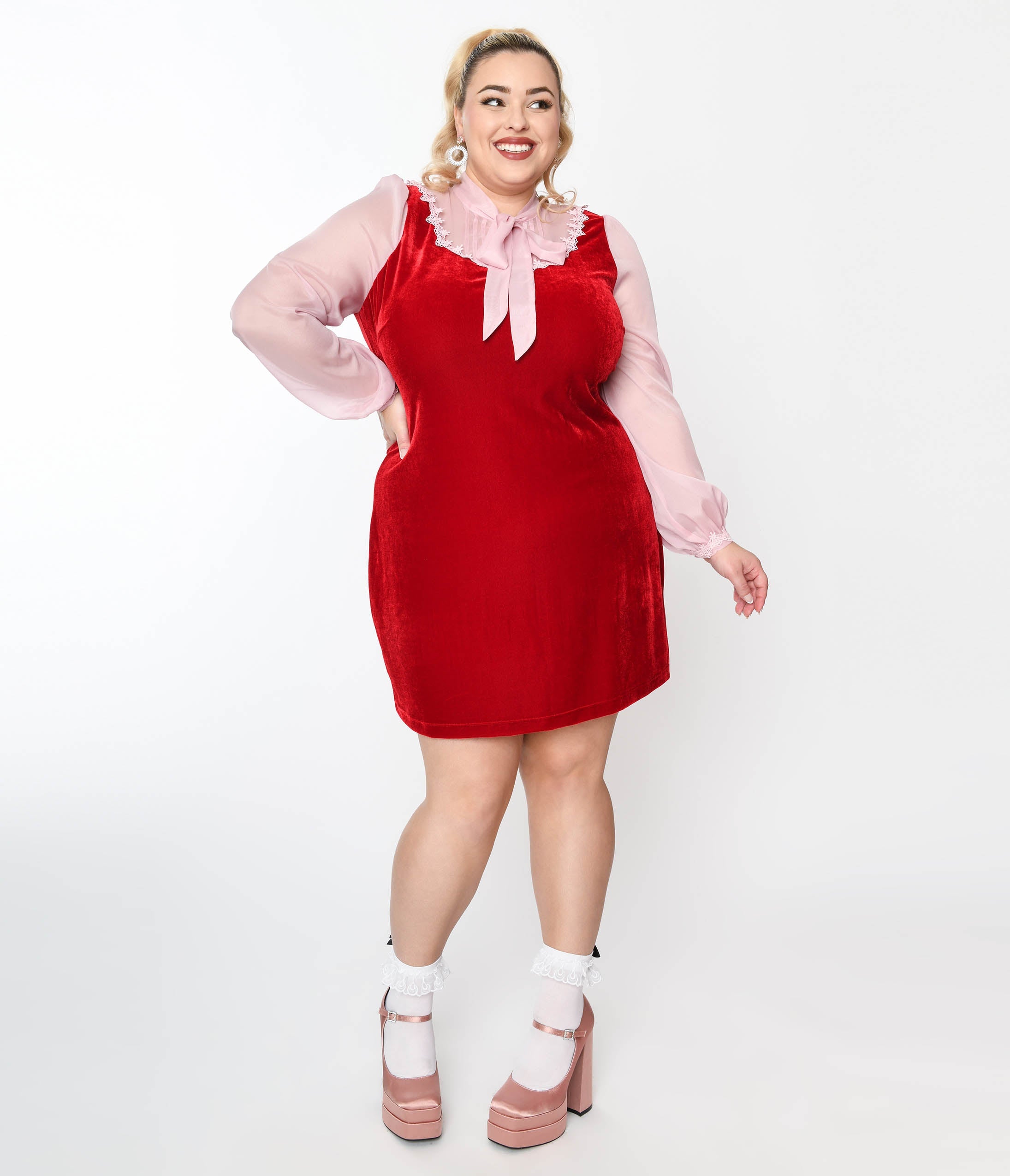 

Smak Parlour Plus Size Burgundy Velvet & Pink Bow Neck Shift Dress