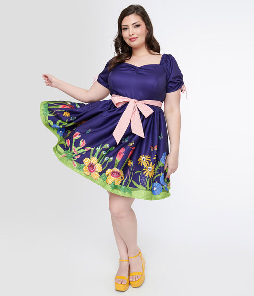 Plus Size Fit-and-Flare Elasticized Tie Waist Waistline Short Back Zipper Fitted Ruched Sweetheart Puff Sleeves Sleeves Dress With a Sash