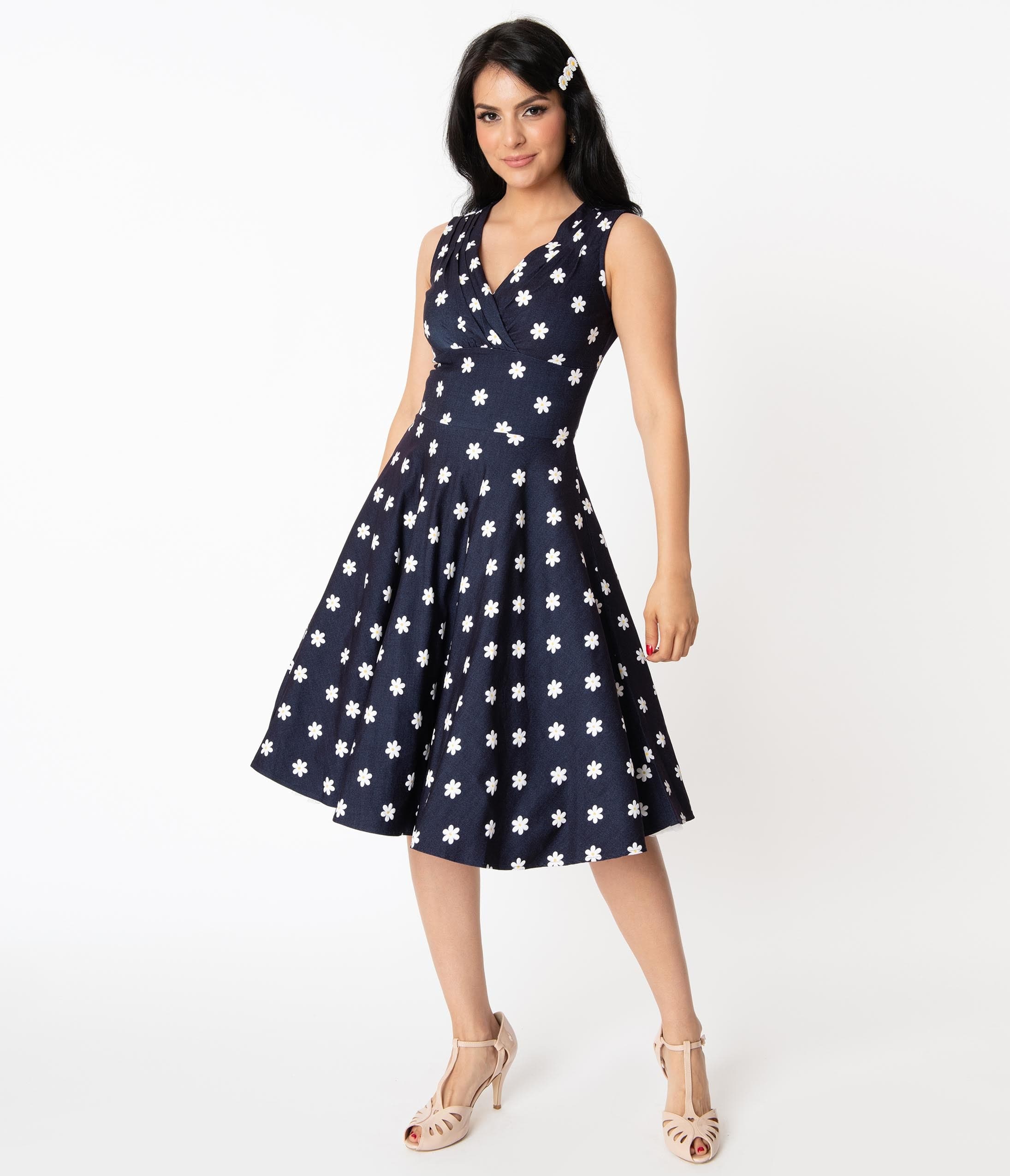 

Unique Vintage Denim & Daisy Print Sleeveless Delores Swing Dress