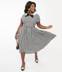 Gingham Print Swing-Skirt Vintage Pocketed Collared Dress With a Bow(s) by Unique Vintage