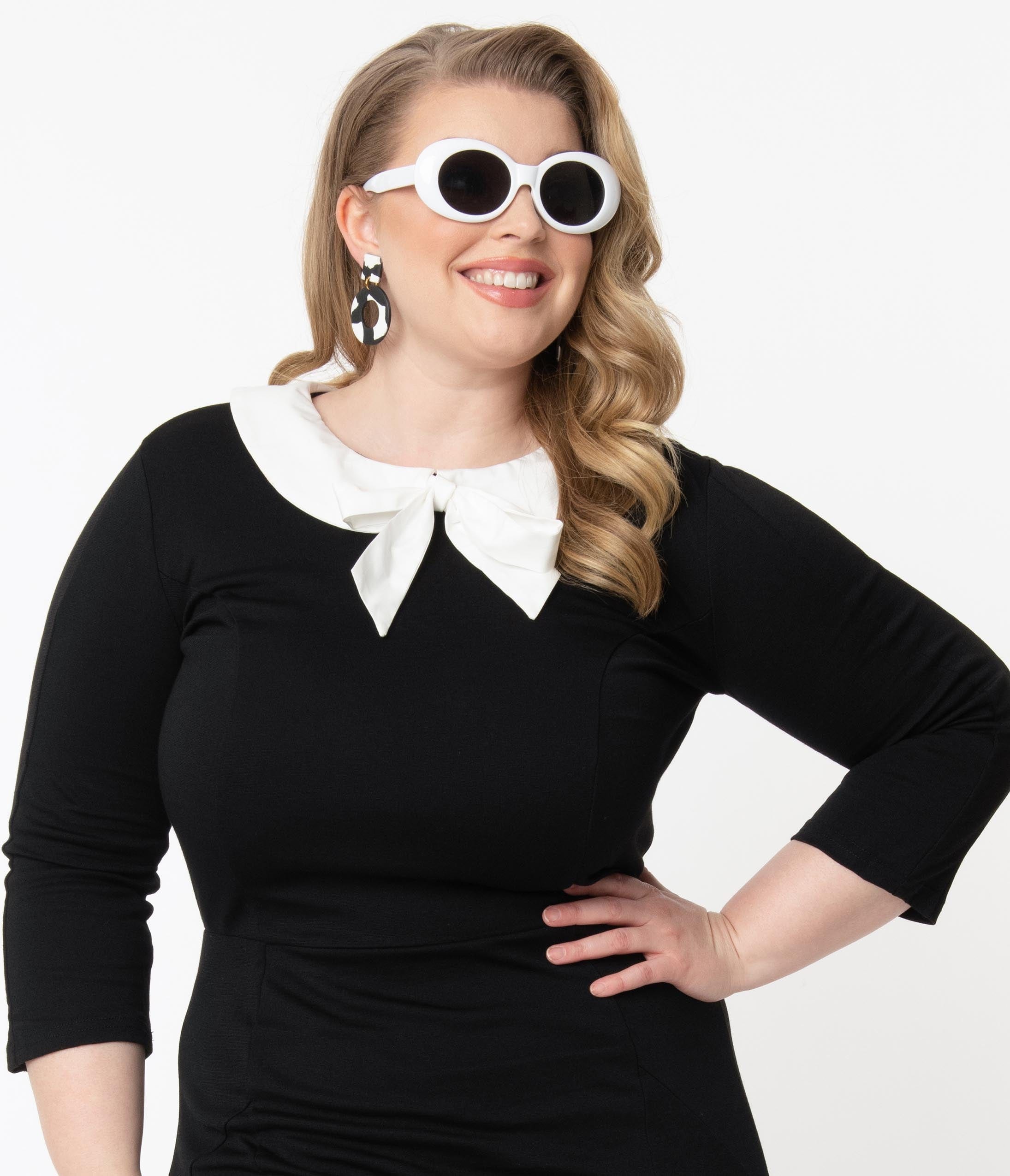 Unique Vintage Plus Size Black & White Collar Abbi Wiggle Dress