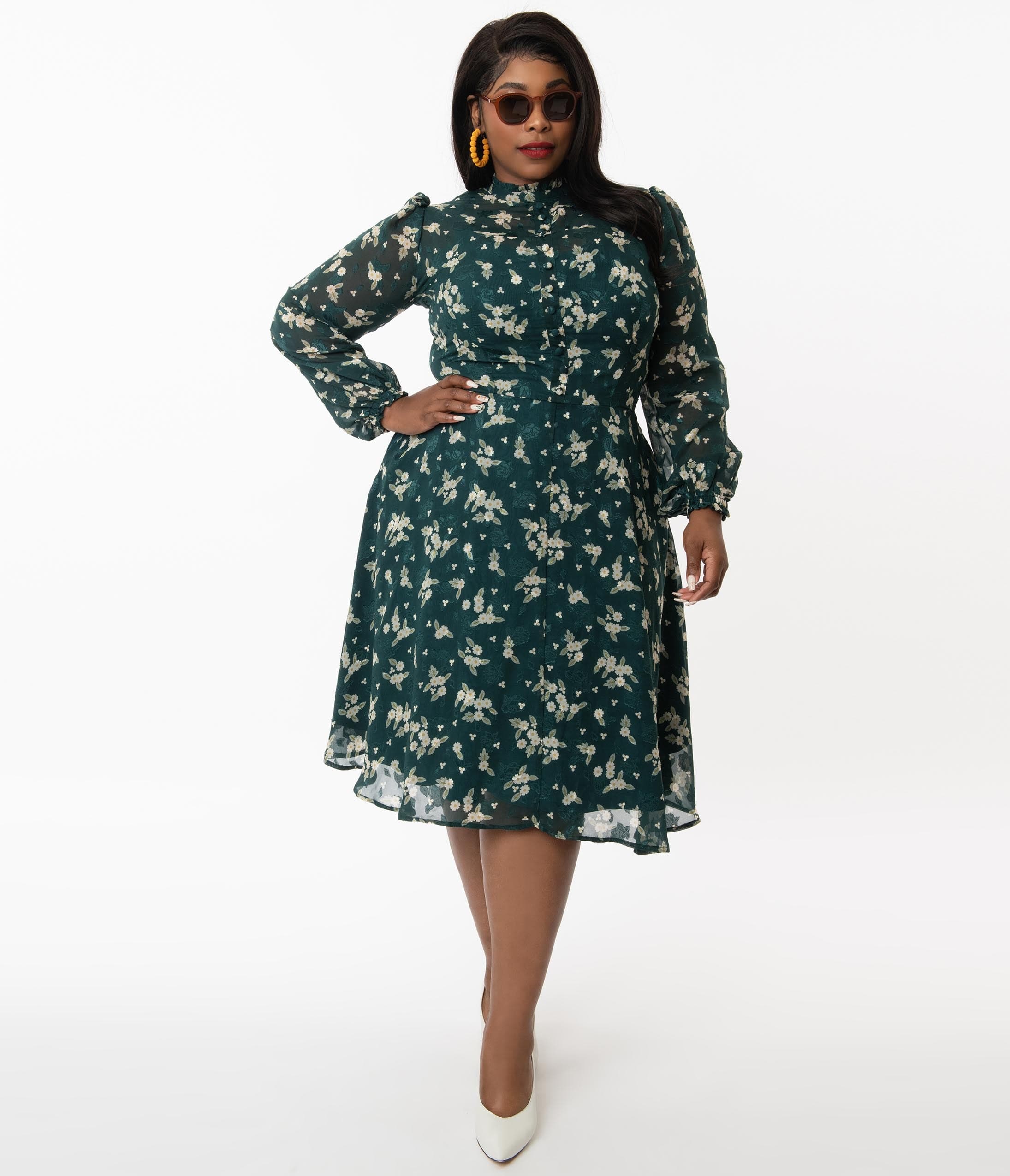 

Unique Vintage Plus Size Teal & White Floral Leota Swing Dress