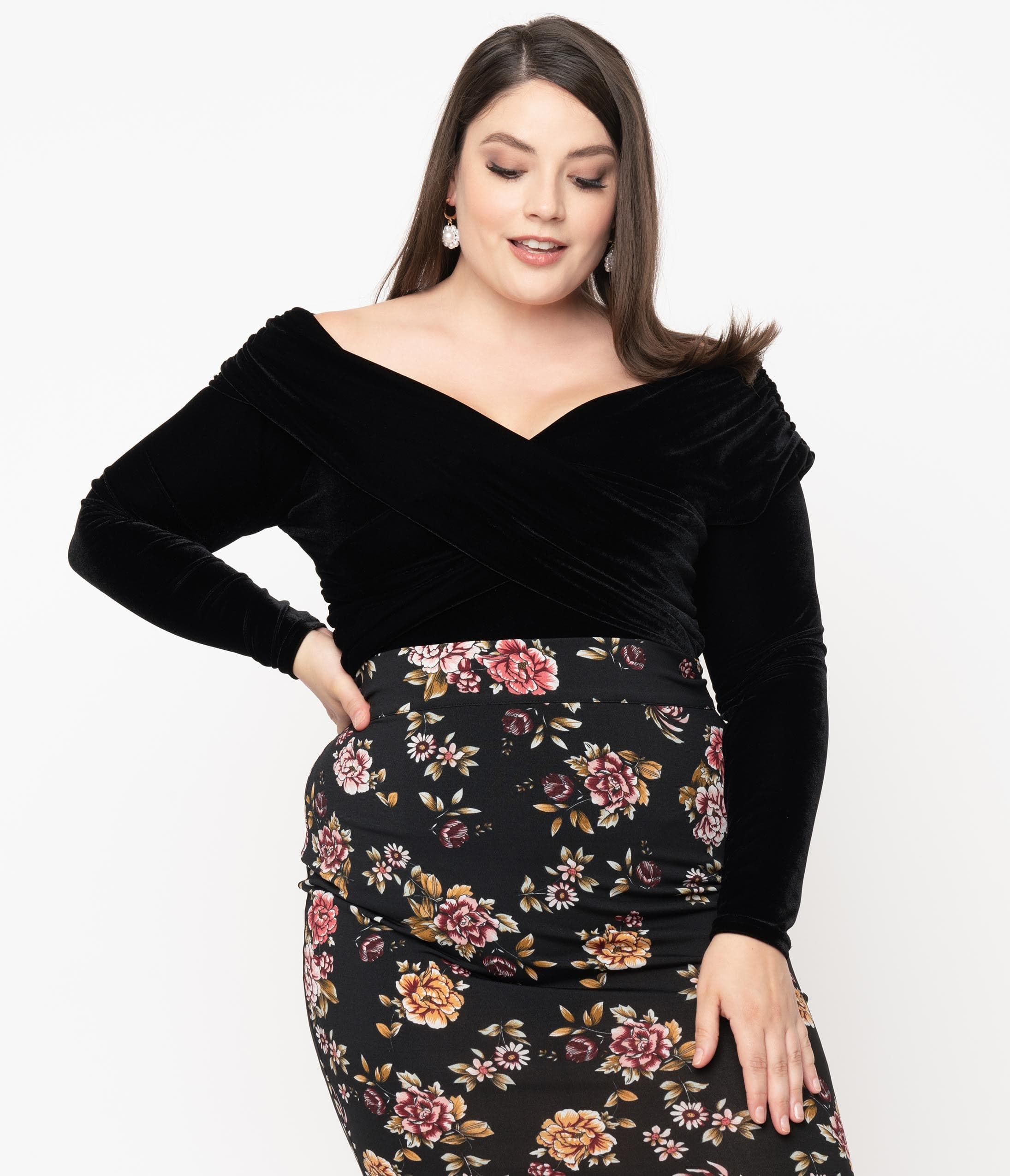 

Unique Vintage Plus Size Black Velvet Saturday Night Bodysuit