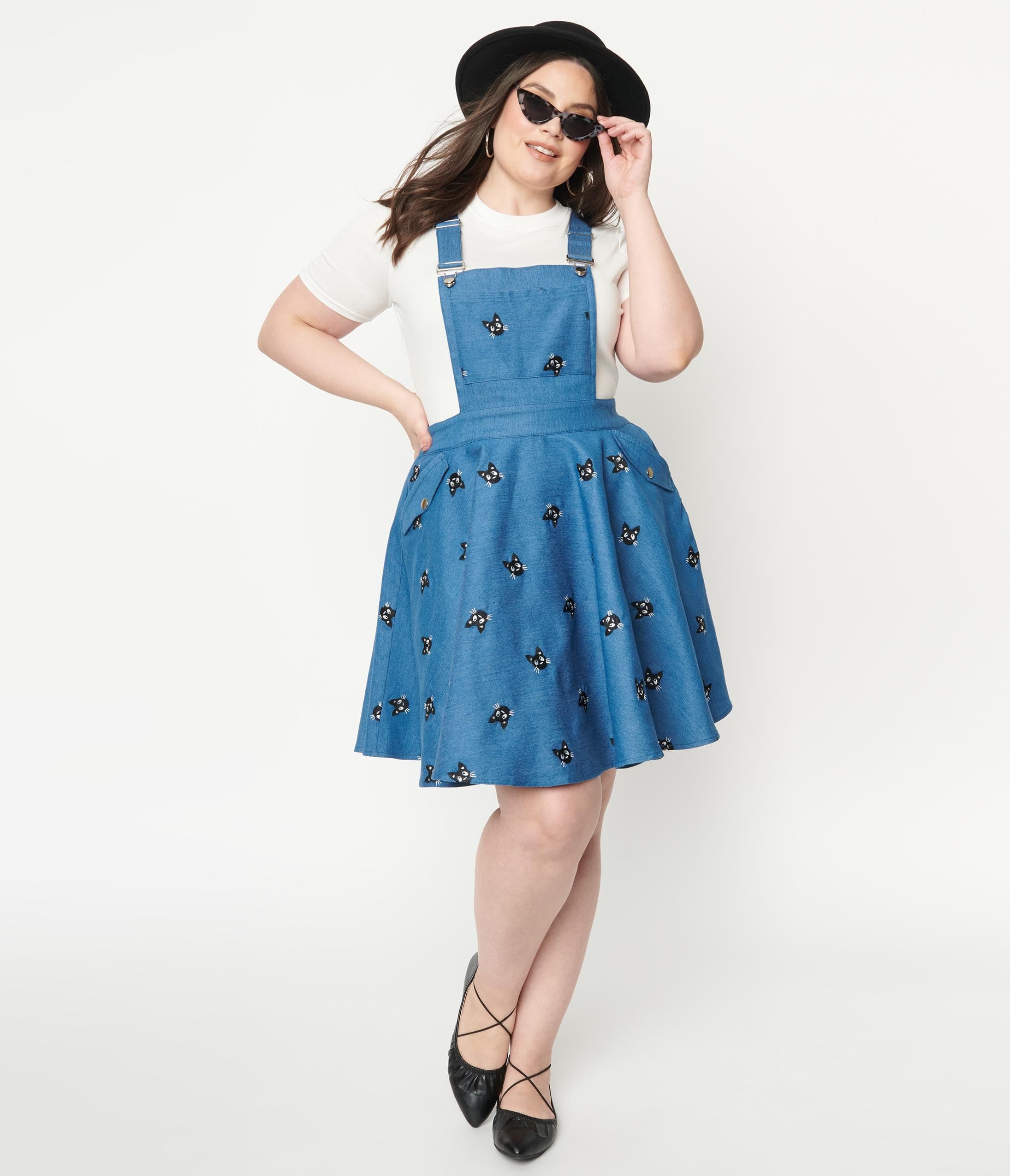 

Unique Vintage Plus Size Blue Denim & Cats Brionne Pinafore Skirt