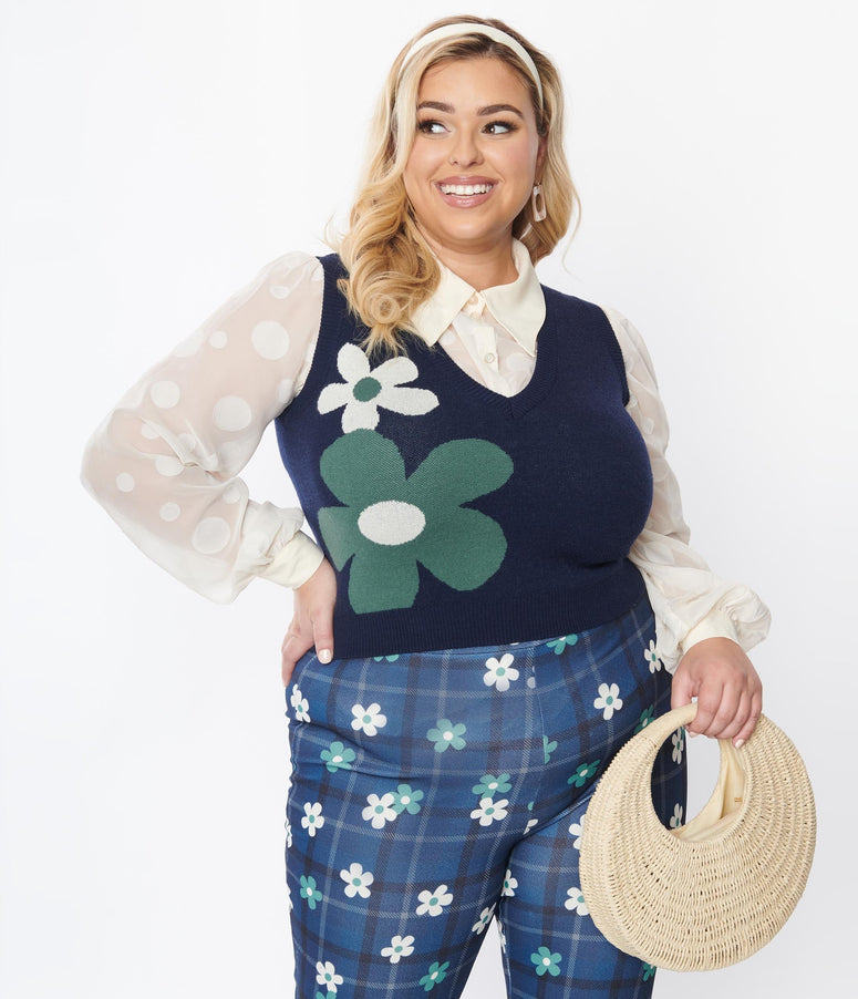 Smak Parlour Plus Size Navy & Floral Chandler Crop Sweater Vest