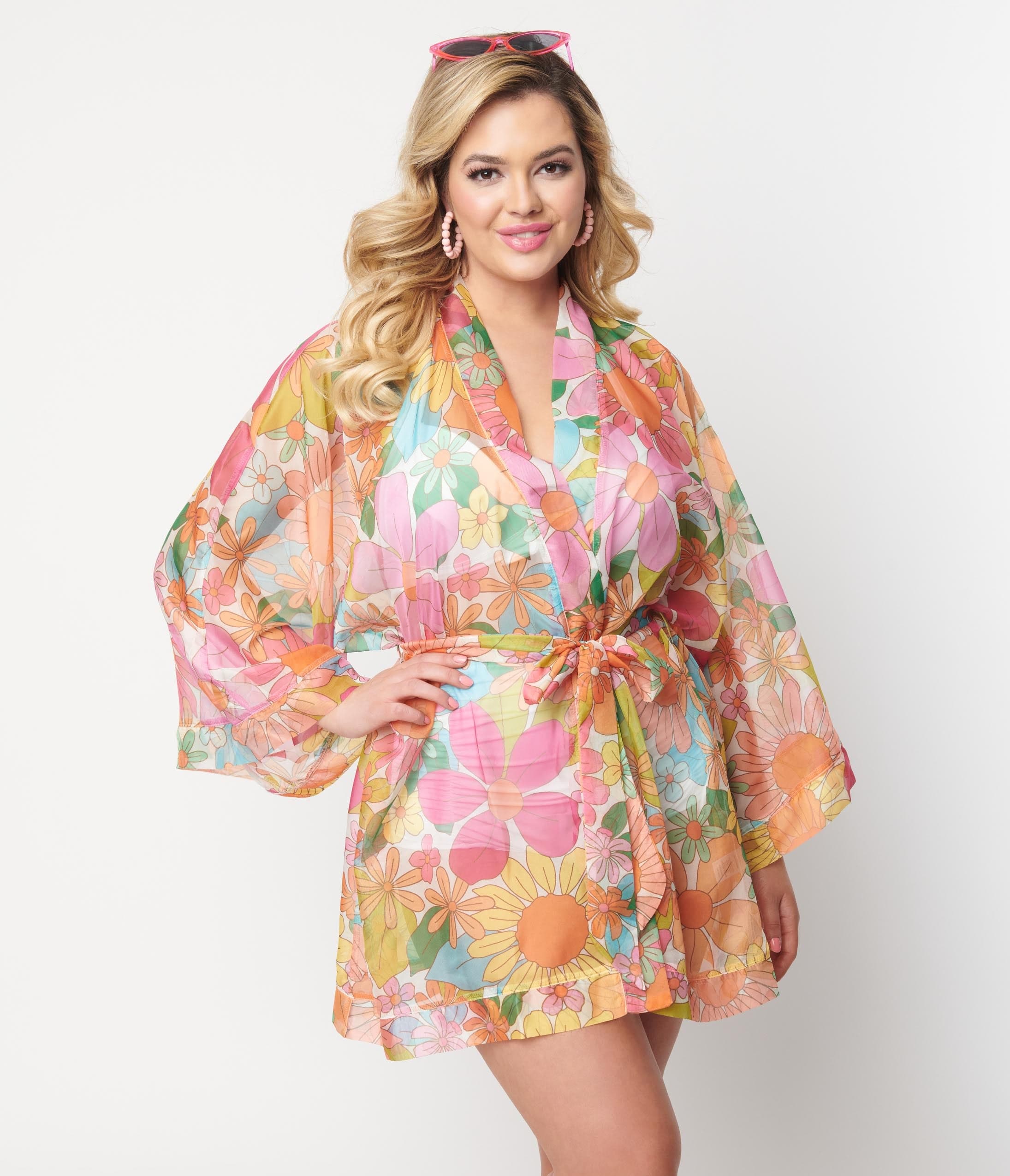 

Unique Vintage 1970S Rainbow Floral Coverup