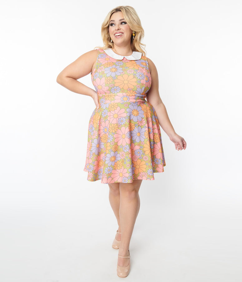 Smak Parlour Plus Size Avocado Green & Multicolor Daisy Fit & Flare Dress