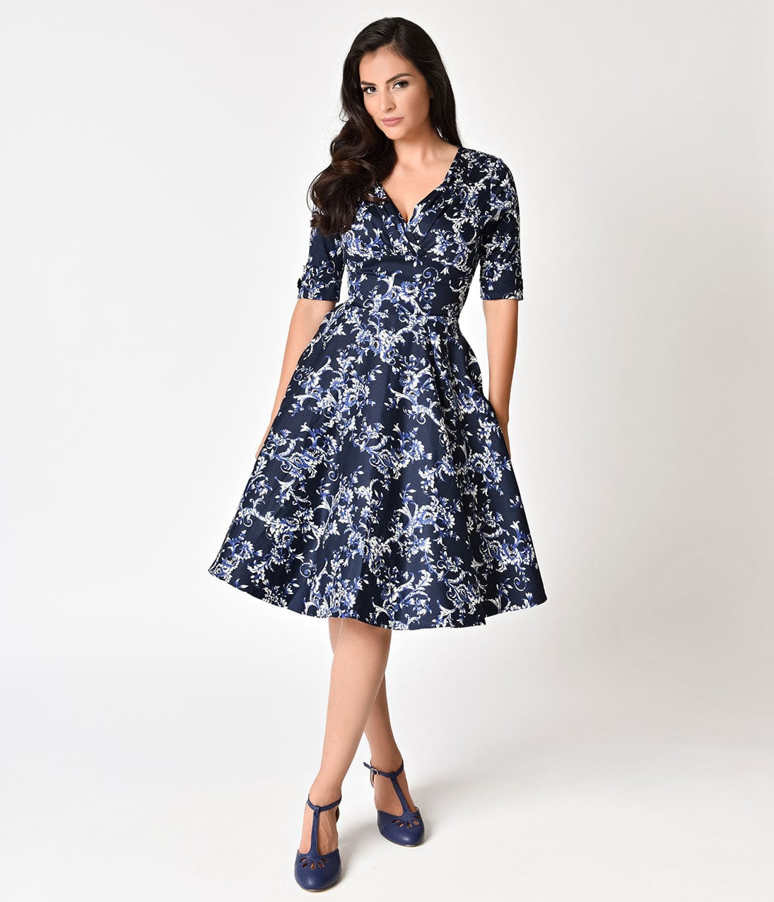 Vintage 50s Dresses: 8 Classic Retro Styles