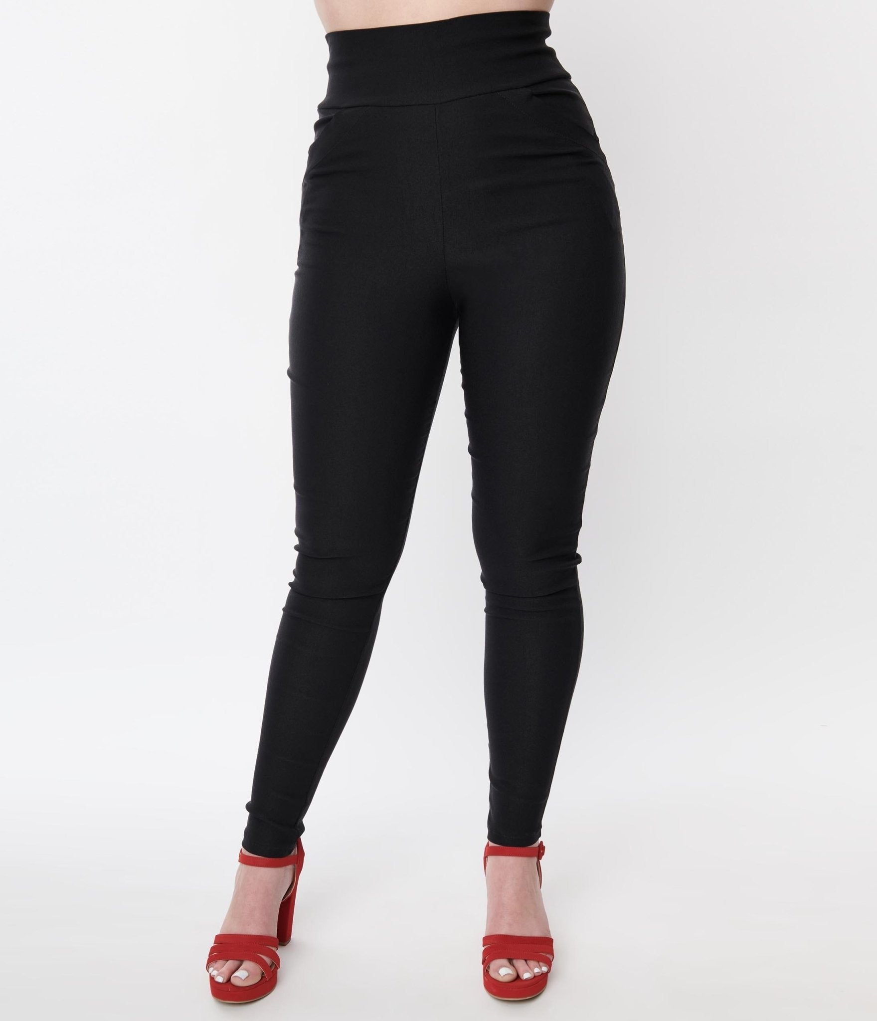 Black High Waisted Retro Button Capris – Unique Vintage