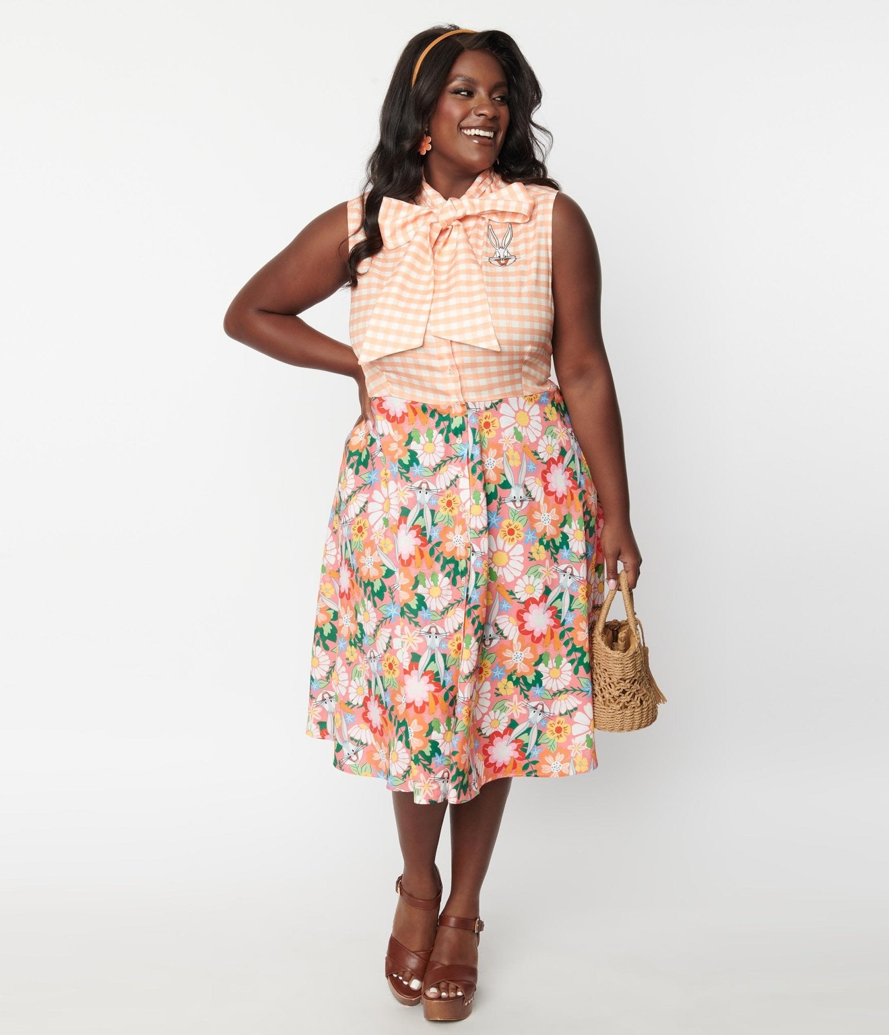 

Bugs Bunny X Unique Vintage Plus Size Peach Gingham & Bugs Bunny Floral Print Swing Dress