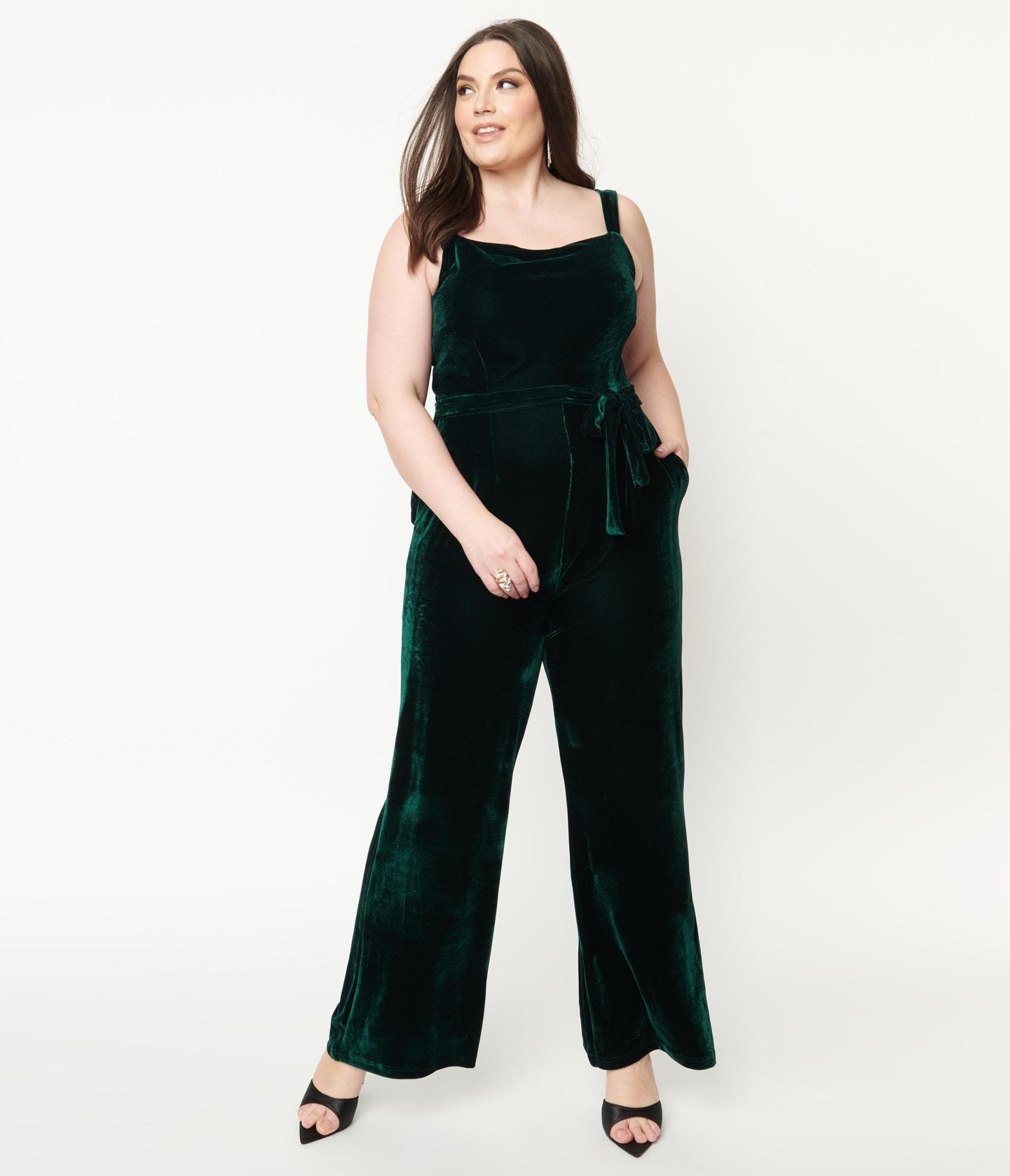 

Collectif Plus Size Emerald Velvet Joan Jumpsuit