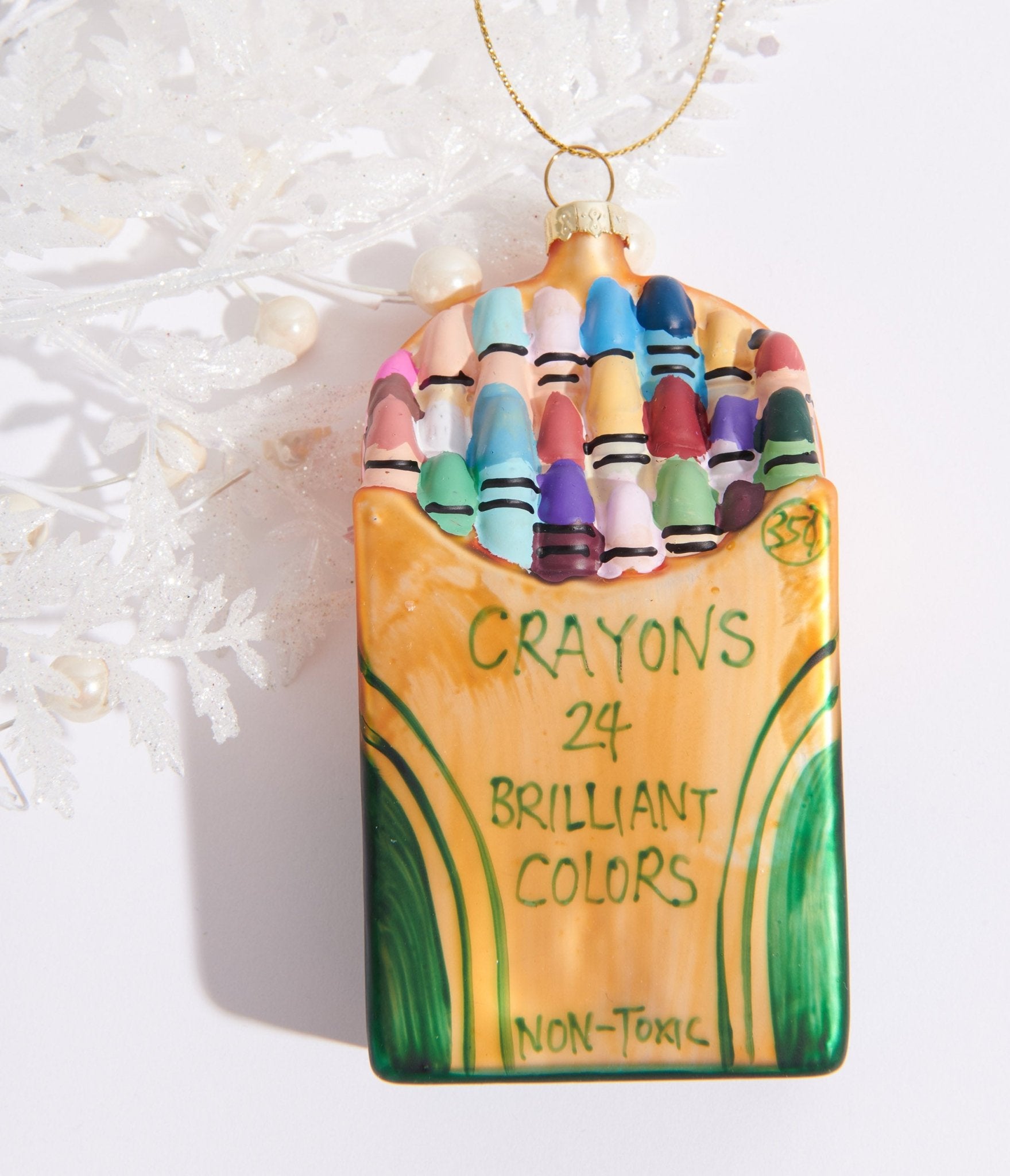 https://cdn.shopify.com/s/files/1/2714/9310/products/crayon-box-glass-ornament-716947.jpg?v=1703095079