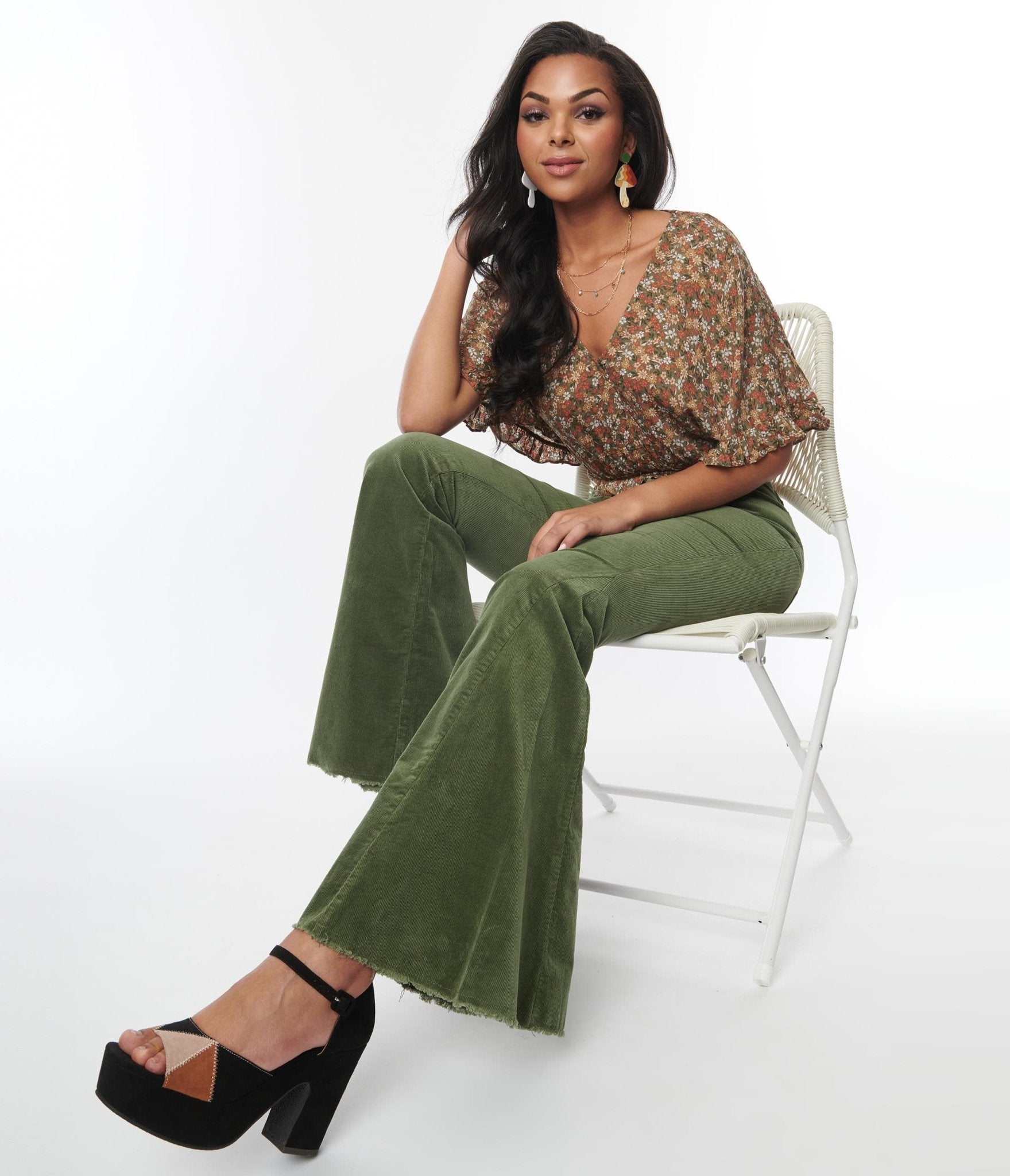 RETROVERT GREEN FLARE PANTS – 404Unlimited