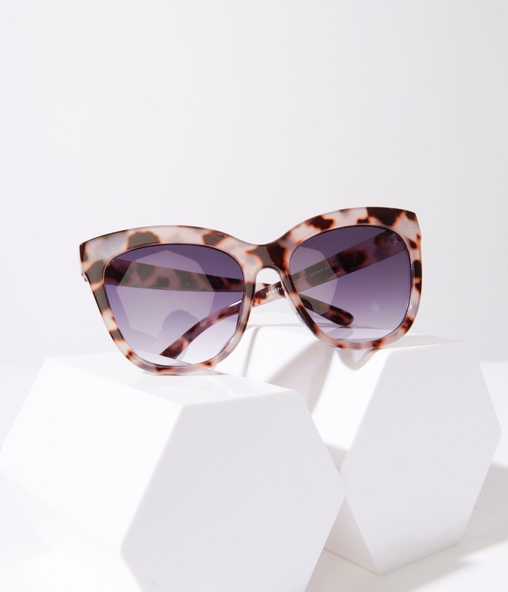 

Leopard & Black Tint Wayfarer Sunglasses