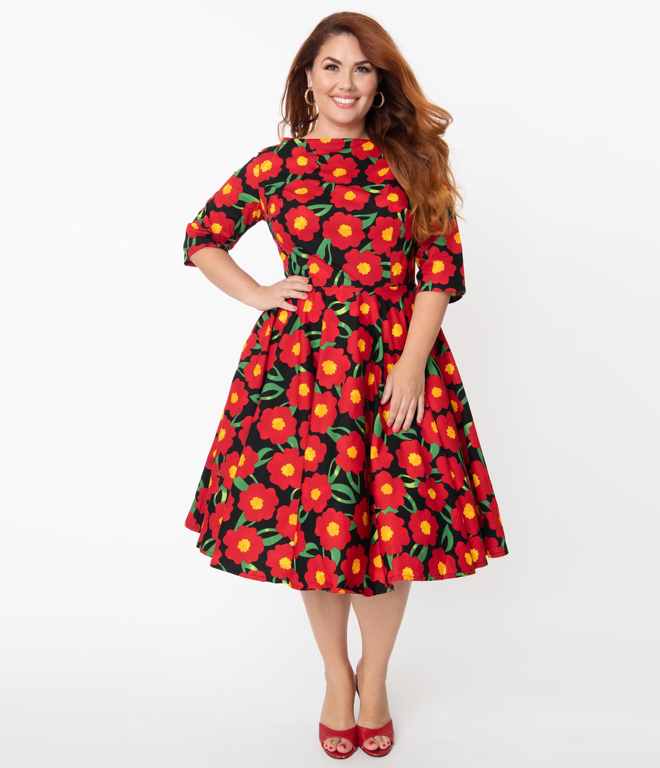 

Magnolia Place Plus Size Black & Red Marigold Floral Print Sleeved Audrey Swing Dress