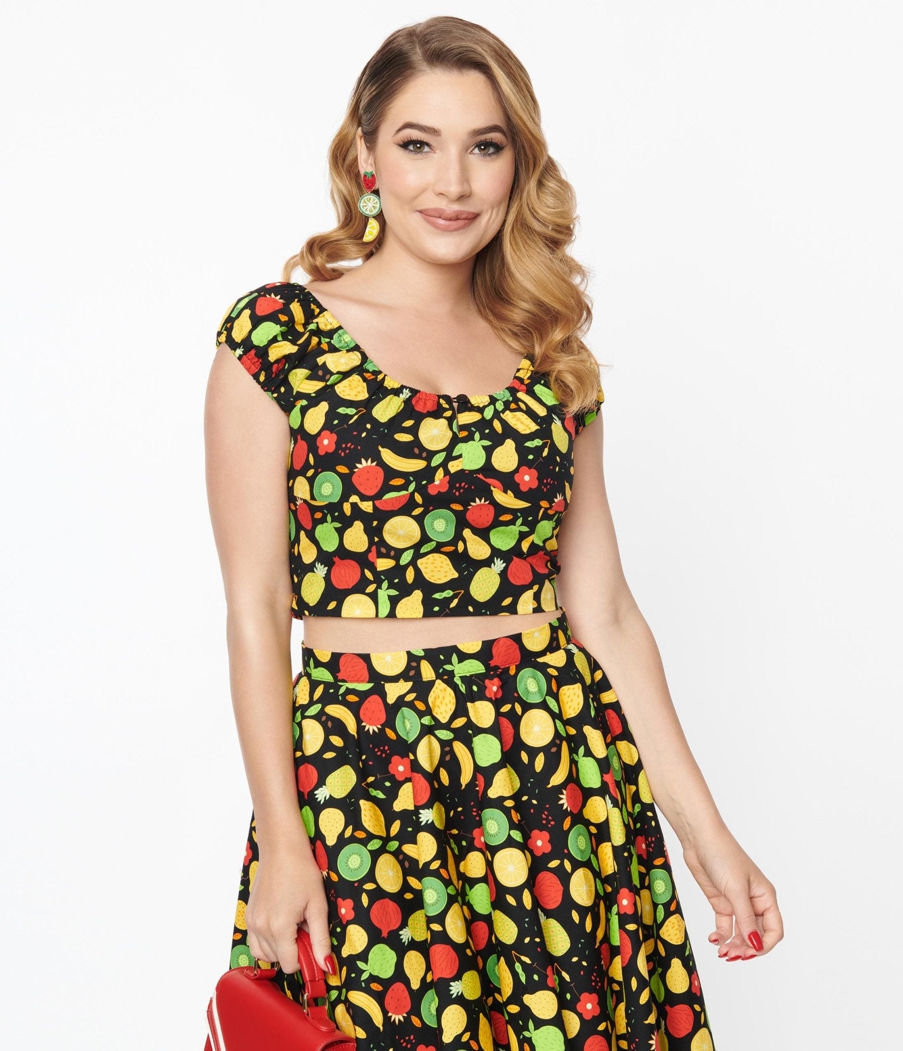 

Magnolia Place Tropical Fruit Bounty Print May Crop Top