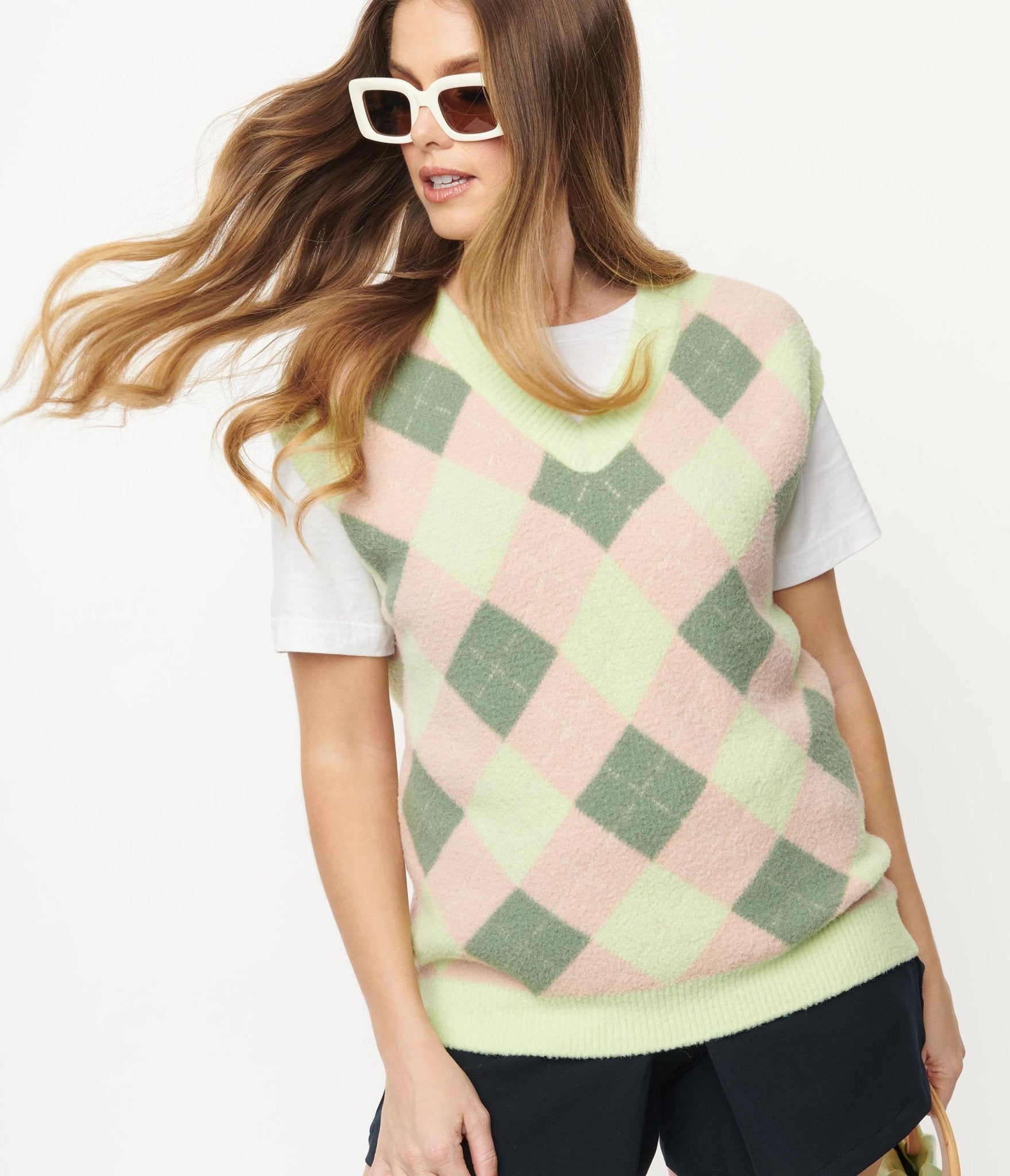 

Mauve & Green Fuzzy Argyle Pattern Sweater Vest