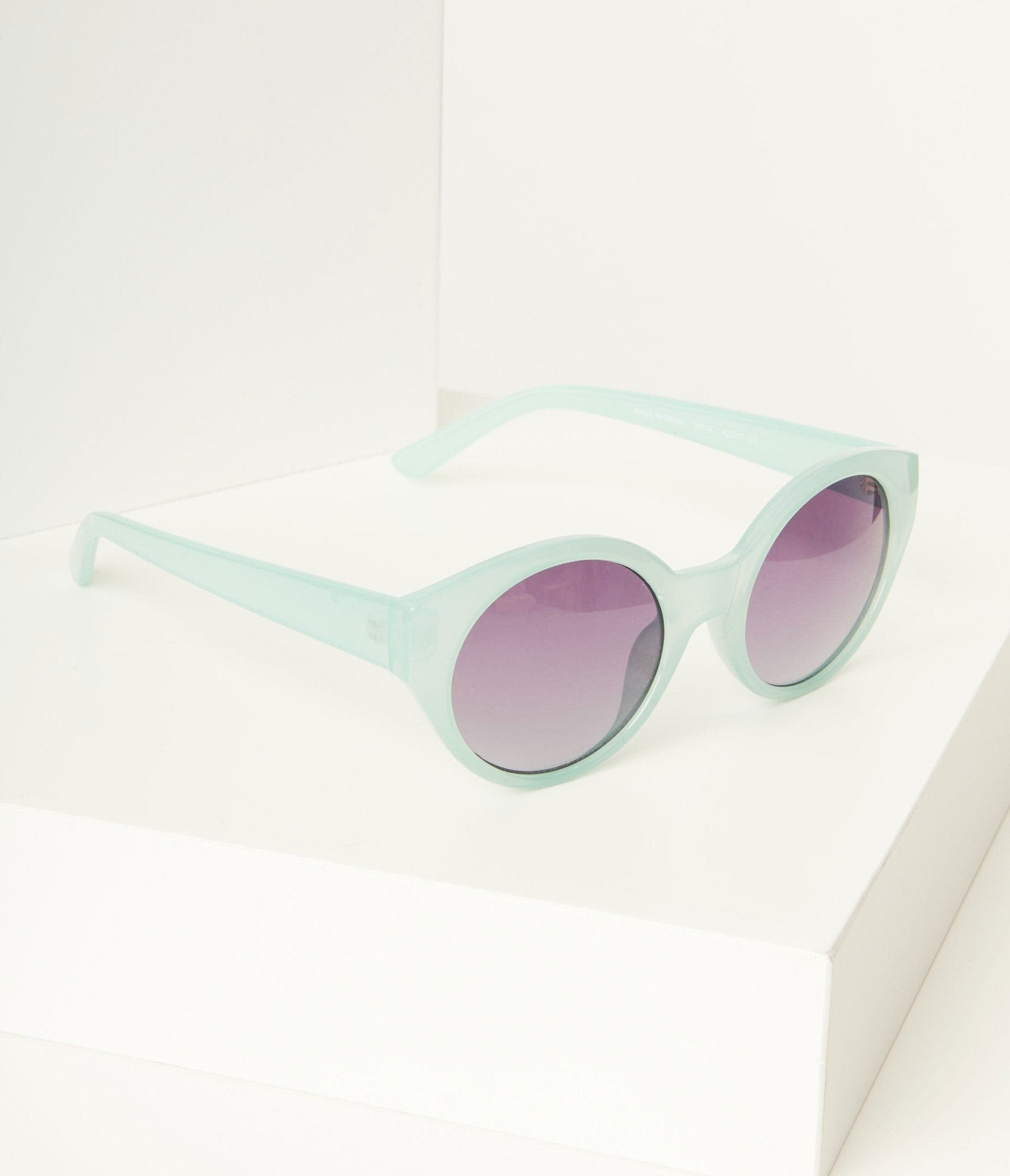 

Mint Maxima Sunglasses